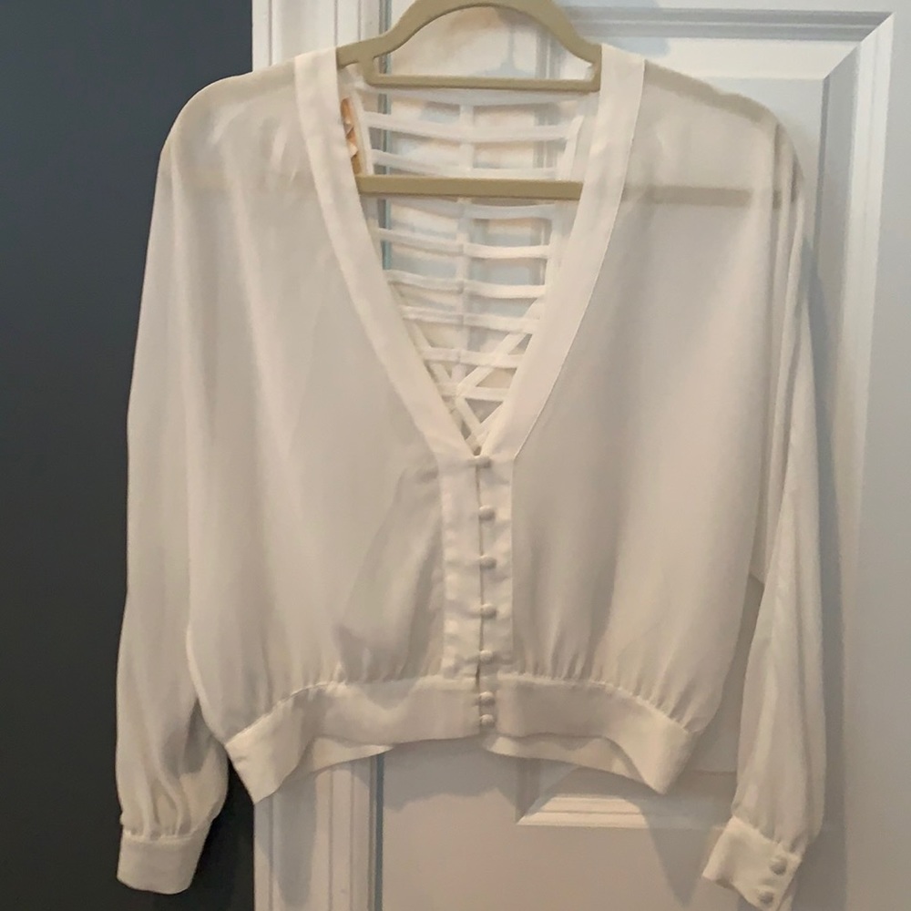 Nordstrom shirt in cream v neck covered buttons SM